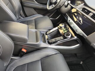 2019 Jaguar I-Pace I, серый, 3900000 рублей, вид 3