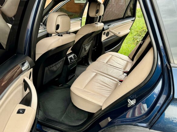 2013 BMW X5 35i II (E70) Рестайлинг, синий, 2550000 рублей - вид 32