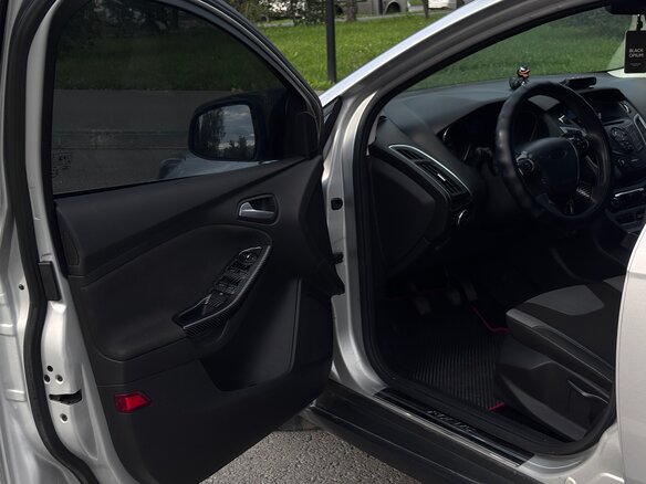 2012 Ford Focus III, серебристый, 800000 рублей - вид 6