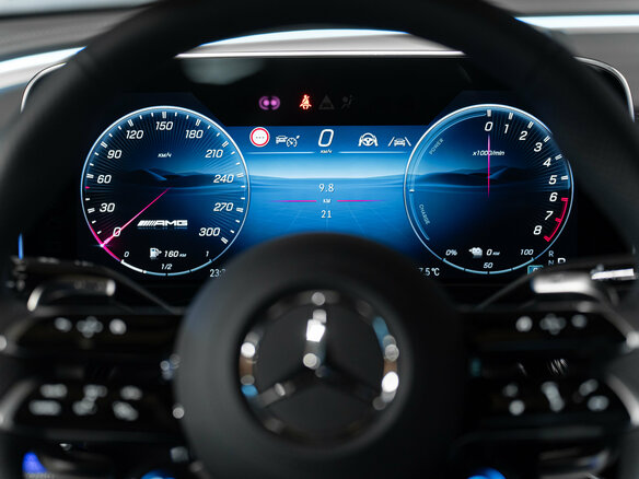 2025 Mercedes-Benz E-Класс AMG 53 AMG VI (W214), чёрный - вид 19