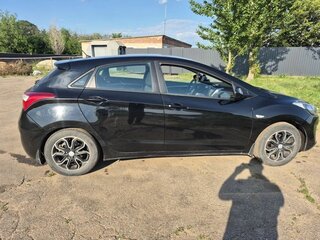 2013 Hyundai i30 II, чёрный, 800000 рублей, вид 2