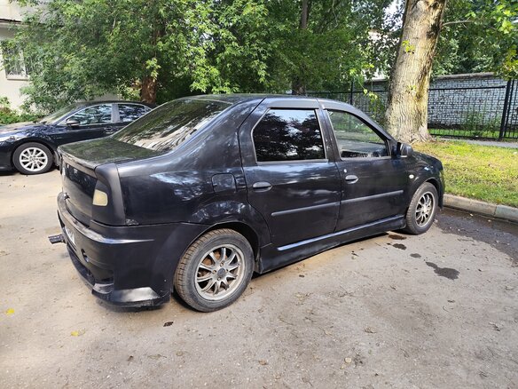 2011 Renault Logan I Рестайлинг, чёрный, 100000 рублей - вид 2