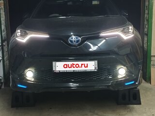 2018 Toyota C-HR I, чёрный, 1900000 рублей, вид 2