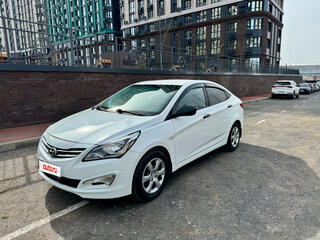 2015 Hyundai Solaris I Рестайлинг, белый, 800000 рублей, вид 1