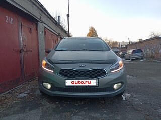 2015 Kia Ceed II, серебристый, 970000 рублей, вид 3