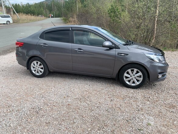 2017 Kia Rio III Рестайлинг, серый, 830000 рублей - вид 7