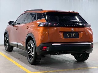 2022 Peugeot 2008 II, оранжевый, 1380000 рублей, вид 4
