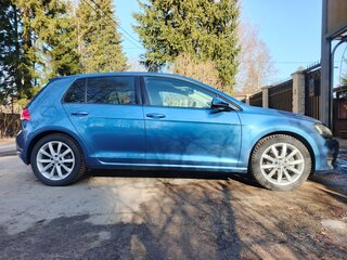 2015 Volkswagen Golf VII, голубой, 1370000 рублей, вид 5