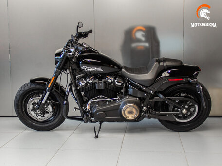 2017 Harley-Davidson Fat Bob, чёрный, 1430554 рублей, вид 5