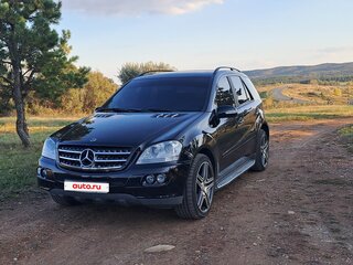 2005 Mercedes-Benz M-Класс 350 II (W164), чёрный, 900000 рублей, вид 2