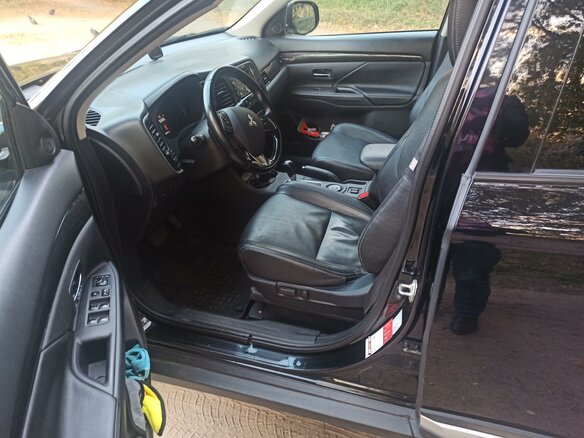 2016 Mitsubishi Outlander III Рестайлинг 2, чёрный, 2000000 рублей - вид 9