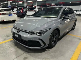 2021 Volkswagen Golf VIII, серый, 1934222 рублей, вид 3