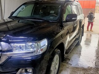 2019 Toyota Land Cruiser 200 Series Рестайлинг 2, чёрный, 11000000 рублей, вид 2