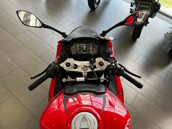 2026 QJMotor SRK 921 RR, красный, 1200000 рублей - вид 11
