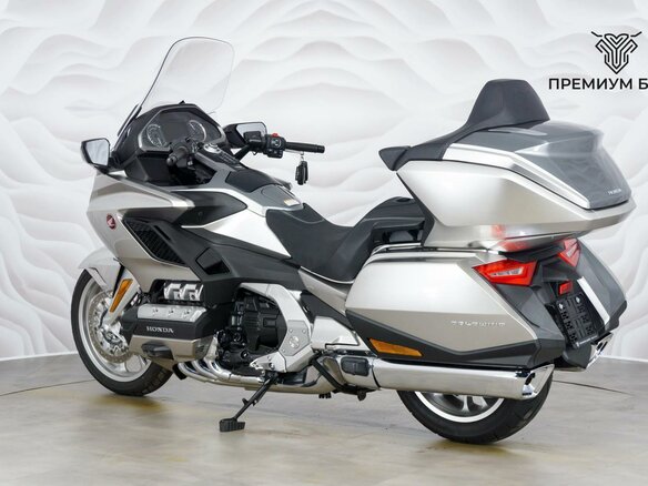 2024 Honda GL 1800 Gold Wing, серебристый, 3149000 рублей - вид 7