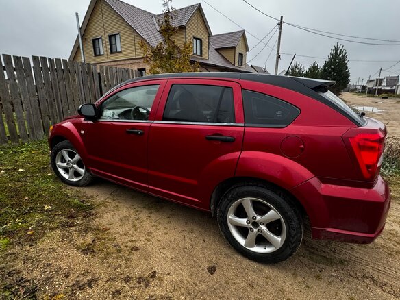 2008 Dodge Caliber I, красный, 600000 рублей - вид 2