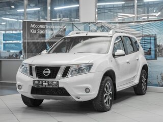 Nissan Terrano III (D10)