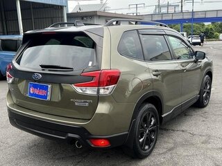 2023 Subaru Forester V Рестайлинг, зелёный, 1950069 рублей, вид 4