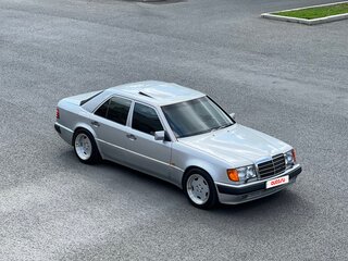 1994 Mercedes-Benz E-Класс 500 I (W124), белый, 5000000 рублей, вид 2