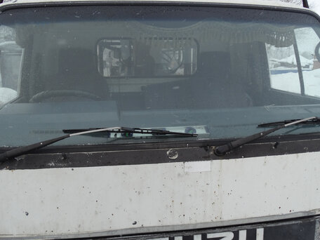1991 Isuzu Elf (N-series), белый, 1900000 рублей, вид 3