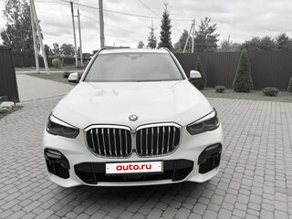 2019 BMW X5 30d IV (G05/G18), белый, 5500000 рублей, вид 1