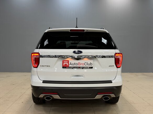 2018 Ford Explorer V Рестайлинг, белый, 3150000 рублей - вид 6