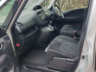 2016 Nissan Serena IV (C26), серый, 1550000 рублей, вид 4