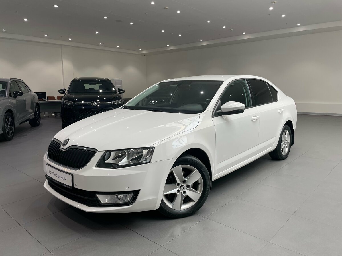 Открыть фотографии: Skoda Octavia III (A7)