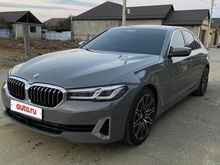 2022 BMW 5 серии 520i VII (G30/G31/G38) Рестайлинг, серый, 4550000 рублей, вид 1