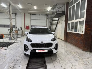 2020 Kia Sportage IV Рестайлинг, белый, 2400000 рублей, вид 1