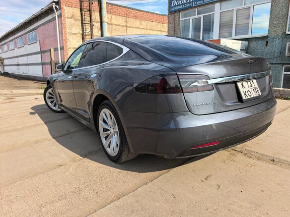 2017 Tesla Model S P90D I Рестайлинг, серый, 2740000 рублей - вид 6