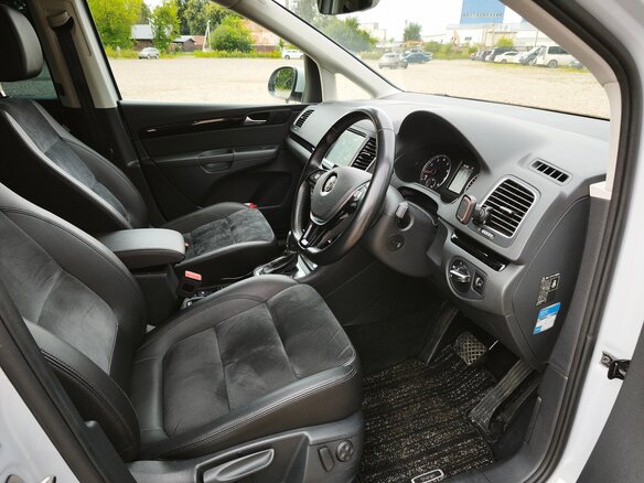 2017 Volkswagen Sharan II Рестайлинг, серый, 1700000 рублей - вид 7