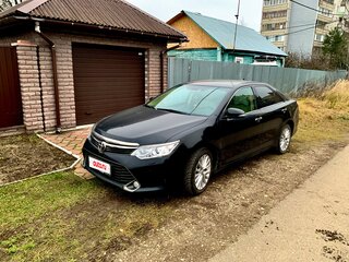2015 Toyota Camry VII (XV50) Рестайлинг, чёрный, 2220000 рублей, вид 1