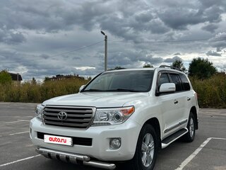 2013 Toyota Land Cruiser 200 Series Рестайлинг 1, белый, 3250000 рублей, вид 1