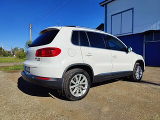 2013 Volkswagen Tiguan I Рестайлинг, белый, 1400000 рублей, вид 4