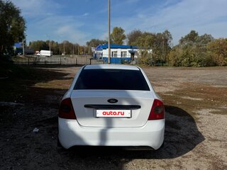 2011 Ford Focus II Рестайлинг, белый, 585000 рублей, вид 3