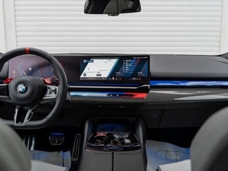 2025 BMW M5 VII (G90), серый, 26000000 рублей, вид 5