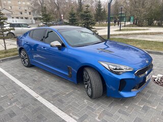 2018 Kia Stinger I, синий, 2950000 рублей, вид 2