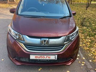 2017 Honda Freed II, пурпурный, 1650000 рублей, вид 2