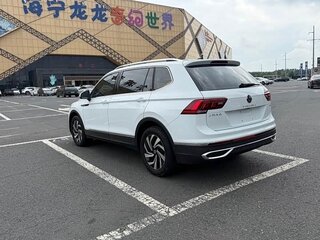 2022 Volkswagen Tiguan II Рестайлинг, белый, 2702000 рублей, вид 4