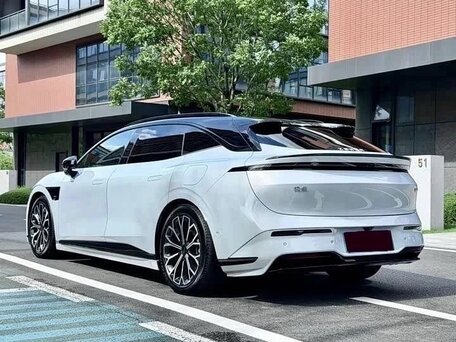 2025 Zeekr 007 GT 100 kWh, белый, 5653000 рублей, вид 4