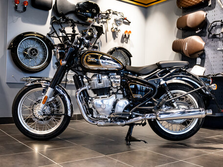 2026 Royal Enfield Classic 650, чёрный, 723000 рублей, вид 5