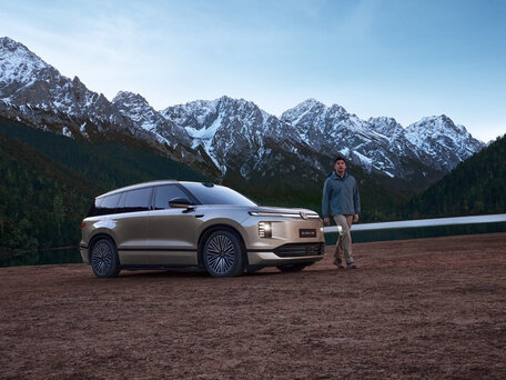 2026 Volkswagen ID.Era 9X 65.2 kWh, чёрный, 4400000 рублей, вид 5
