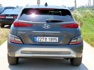 2022 Hyundai Kona I Рестайлинг, серый, 1767000 рублей, вид 3