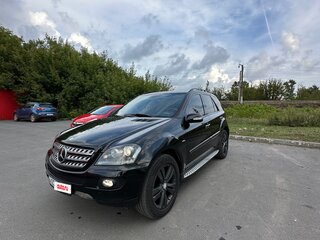 2008 Mercedes-Benz M-Класс 320 II (W164), чёрный, 1800000 рублей, вид 1