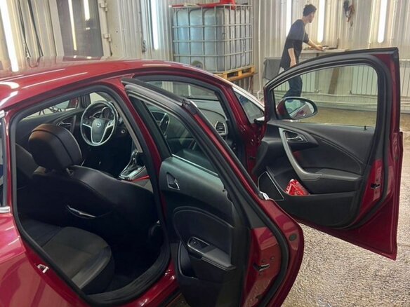2011 Opel Astra J, красный, 750000 рублей - вид 13