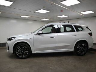 2025 BMW X1 Long 25Li sDrive III (U11/U12), белый, 5350000 рублей, вид 3