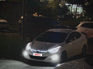 2015 Hyundai Elantra V (MD) Рестайлинг, белый, 1300000 рублей, вид 3