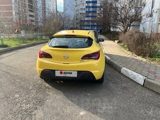 2013 Opel Astra GTC J Рестайлинг, жёлтый, 1360000 рублей, вид 3