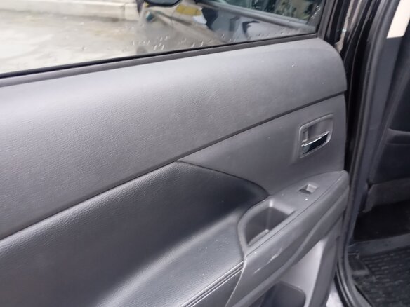 2012 Mitsubishi Outlander III, чёрный, 1200000 рублей - вид 13